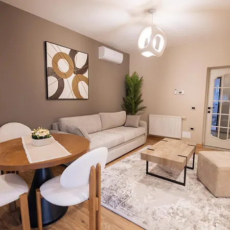 Frogs Luxury Appartement *